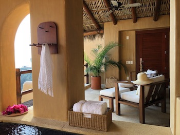 Cala De Mar Resort & Spa Ixtapa