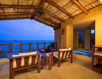 Cala De Mar Resort & Spa Ixtapa