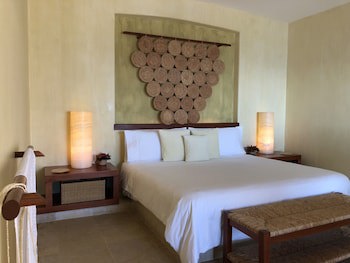 Cala De Mar Resort & Spa Ixtapa
