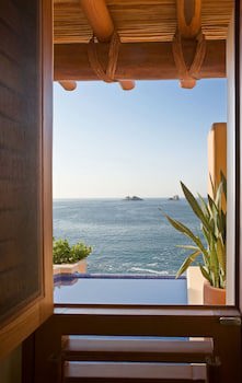 Cala De Mar Resort & Spa Ixtapa