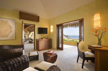 Cala De Mar Resort & Spa Ixtapa