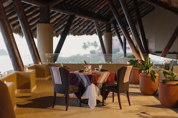 Cala De Mar Resort & Spa Ixtapa