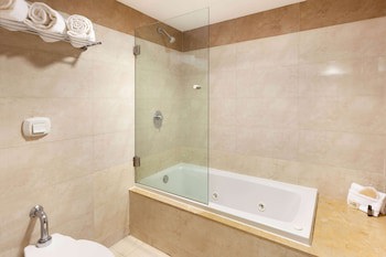 Ramada Plaza By Wyndham Veracruz Boca Del Rio