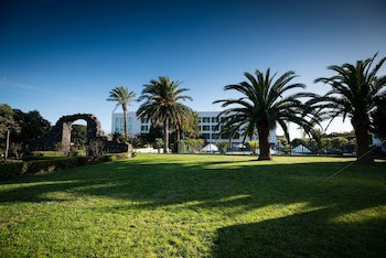 Azoris Royal Garden