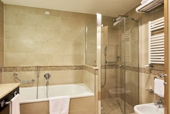 UNAHOTELS Varese fotoğrafı