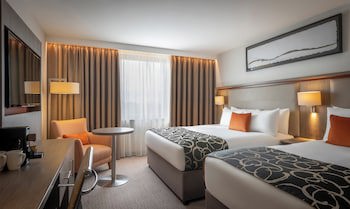 Clayton Hotel Dublin Airport