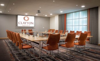 Clayton Hotel Dublin Airport
