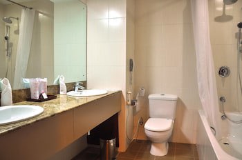 Ramada By Wyndham Katunayake Colombo International Airport