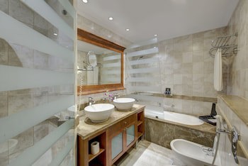 Donatello Hotel