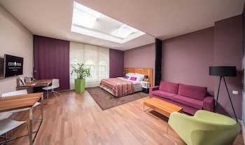 City Park Hotel & Residence