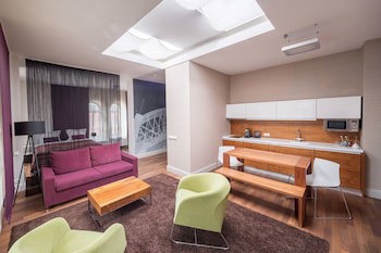 City Park Hotel & Residence