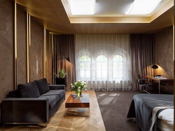City Park Hotel & Residence