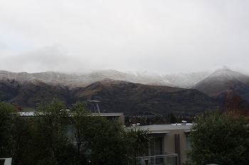 Wanaka Springs Lodge