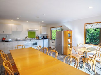 Wanaka Springs Lodge