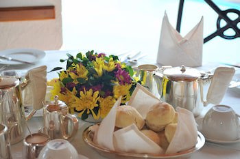 Coach House Hotel & Spa