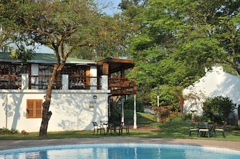 Coach House Hotel & Spa