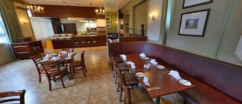 Coach House Hotel & Spa