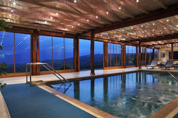 Coach House Hotel & Spa