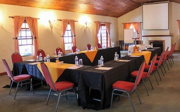 Coach House Hotel & Spa