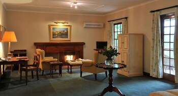 Coach House Hotel & Spa