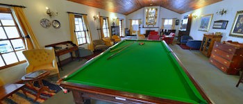 Coach House Hotel & Spa