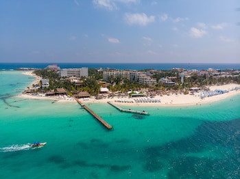 Privilege Aluxes Isla Mujeres Adults Only