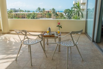 Privilege Aluxes Isla Mujeres Adults Only