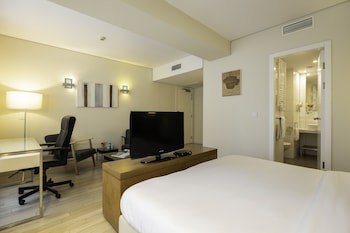 B-Aparthotel Grand Place