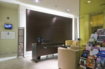 B-Aparthotel Grand Place