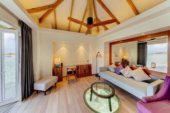 Cinnamon Dhonveli Maldives