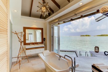 Cinnamon Dhonveli Maldives