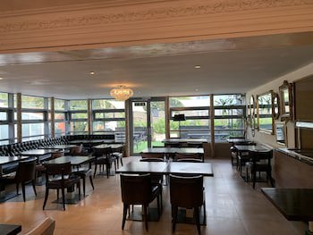 Beech Mount Hotel - Free Parking