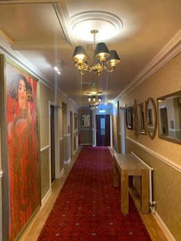 Beech Mount Hotel - Free Parking