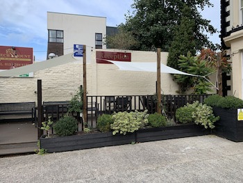 Beech Mount Hotel - Free Parking