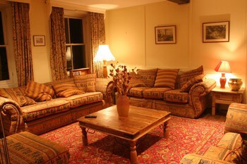 Bridge Farmhouse