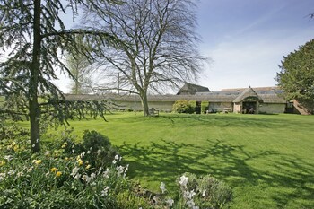 Bridge Farmhouse