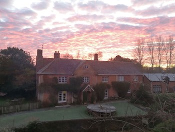 Bridge Farmhouse