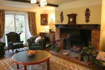 Bridge Farmhouse
