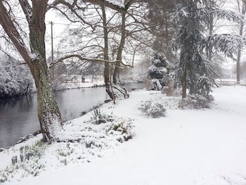 Bridge Farmhouse