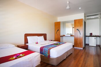 Beachcomber Island Resort