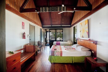 Beachcomber Island Resort