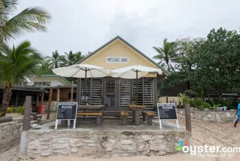 Beachcomber Island Resort