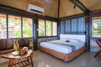 Beachcomber Island Resort