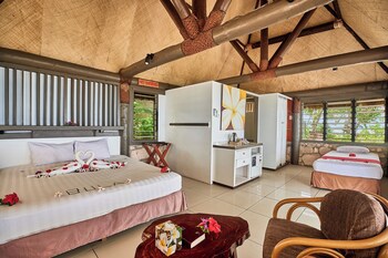 Beachcomber Island Resort