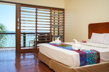 Beachcomber Island Resort