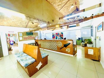 Beachcomber Island Resort