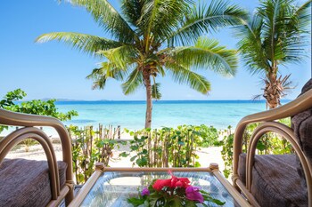 Beachcomber Island Resort