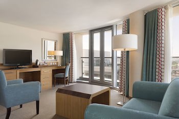 Waterfront Southport Hotel