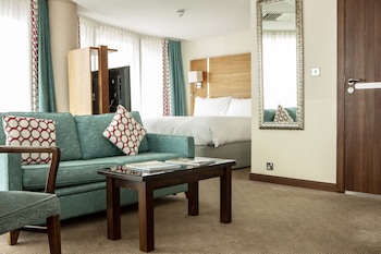 Waterfront Southport Hotel