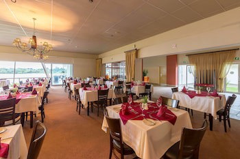 Protea Hotel By Marriott Zambezi River Lodge